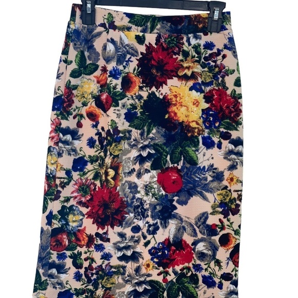 Pixley bright floral pencil skirt. Size small GUC - Picture 3 of 8